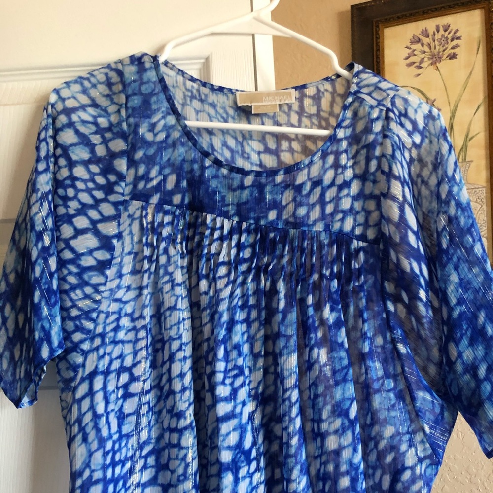 EUC cute top